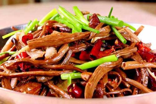 茶树菇做法，舌尖上的美味，三碗米饭都不够吃