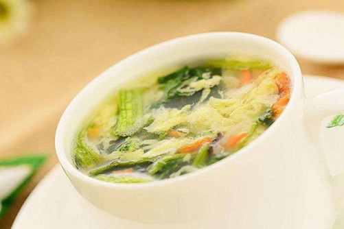 菠菜的功效 菠菜最养人,每天吃一点健康一整年