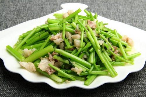 茼蒿的功效与作用，茼蒿的这几种做法美味又有营养
